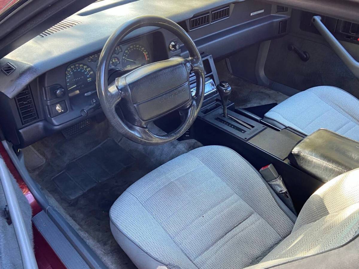 Chevrolet-camaro-rs-2dr-hatchba-1991-7