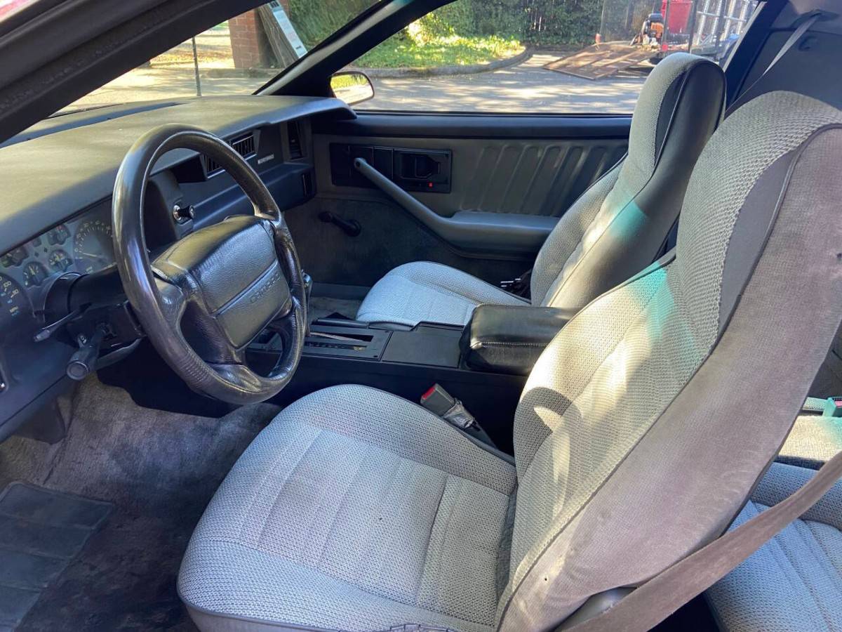 Chevrolet-camaro-rs-2dr-hatchba-1991-8