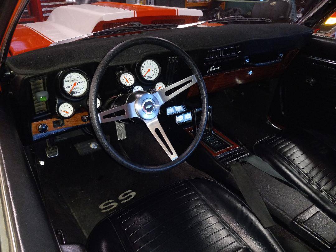 Chevrolet-camaro-ss-1969-orange-16