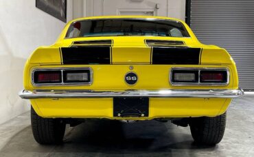 Chevrolet-camaro-ss-gas-coupe-1968-yellow-14