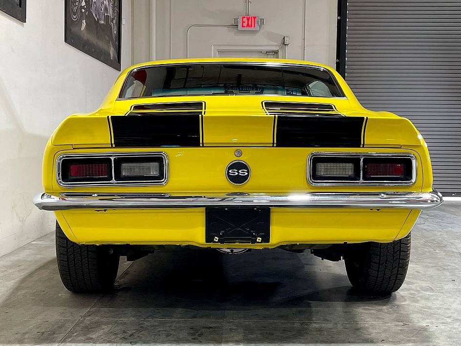 Chevrolet-camaro-ss-gas-coupe-1968-yellow-14