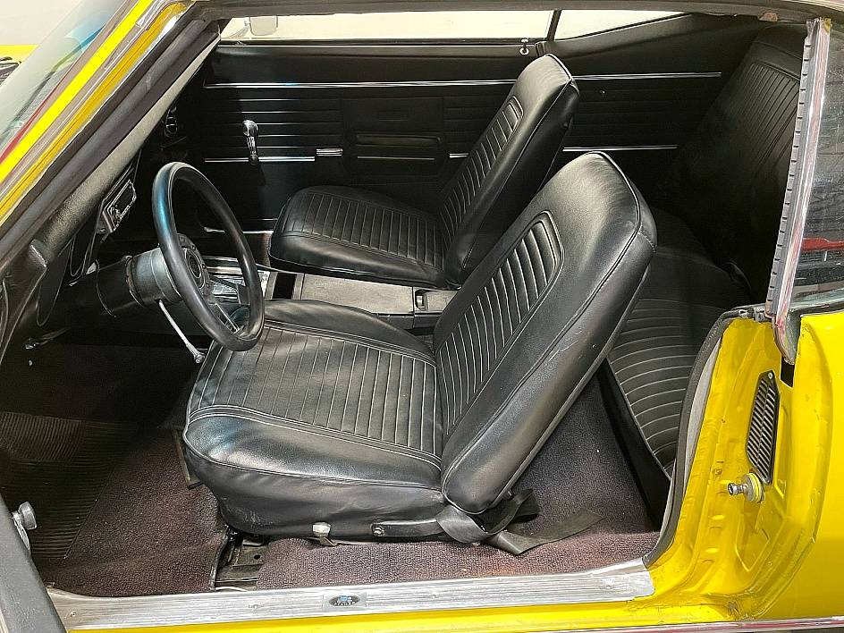 Chevrolet-camaro-ss-gas-coupe-1968-yellow-3