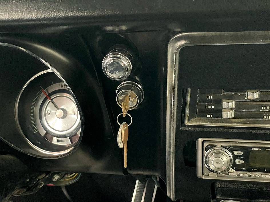 Chevrolet-camaro-ss-gas-coupe-1968-yellow-9