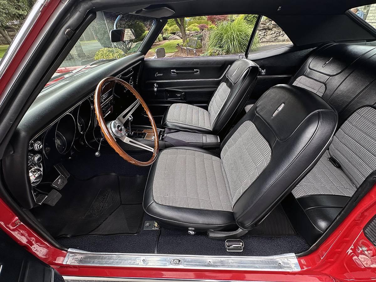 Chevrolet-camaro-ss396-1968-red-21