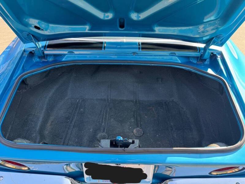 Chevrolet-camaro-z28-1970-blue-25