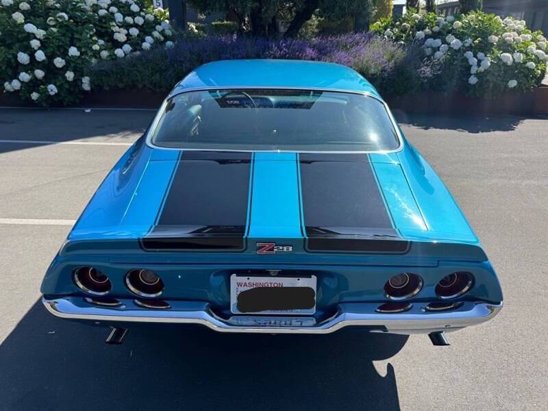 Chevrolet-camaro-z28-1970-blue-42
