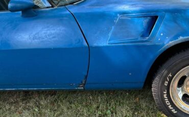 Chevrolet-camaro-z28-1981-blue-4