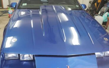 Chevrolet-camaro-z28-1986-blue-13