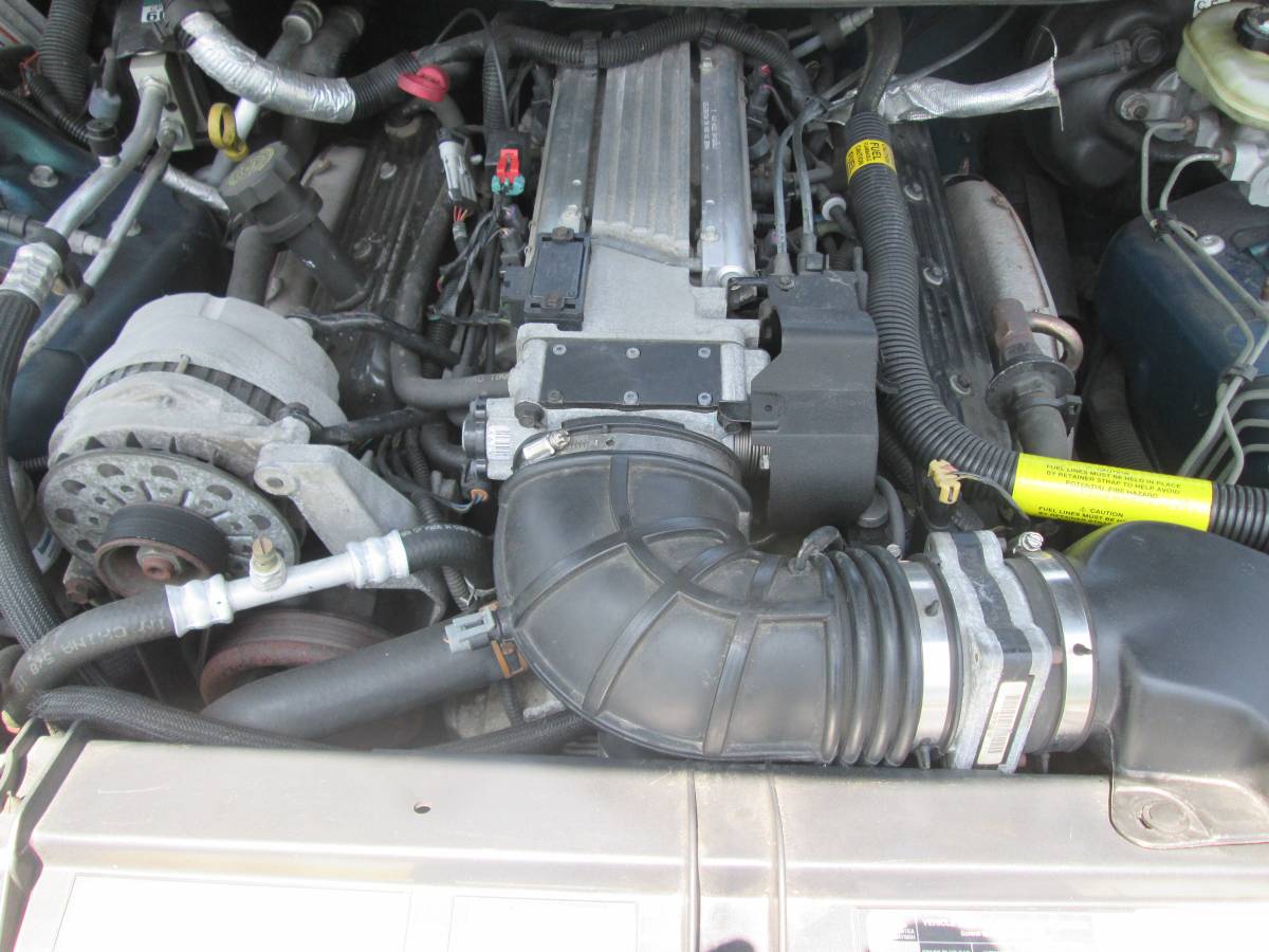 Chevrolet-camaro-z28-1995-blue-17