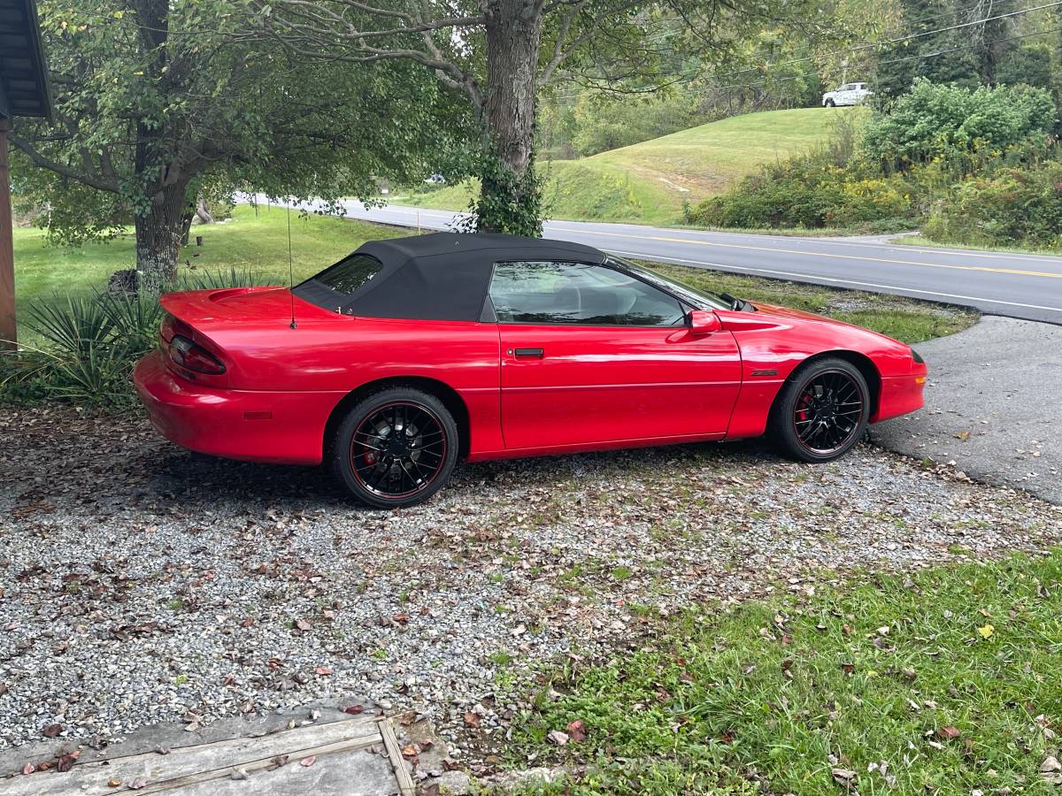 Chevrolet-camaro-z28-1995-red-3