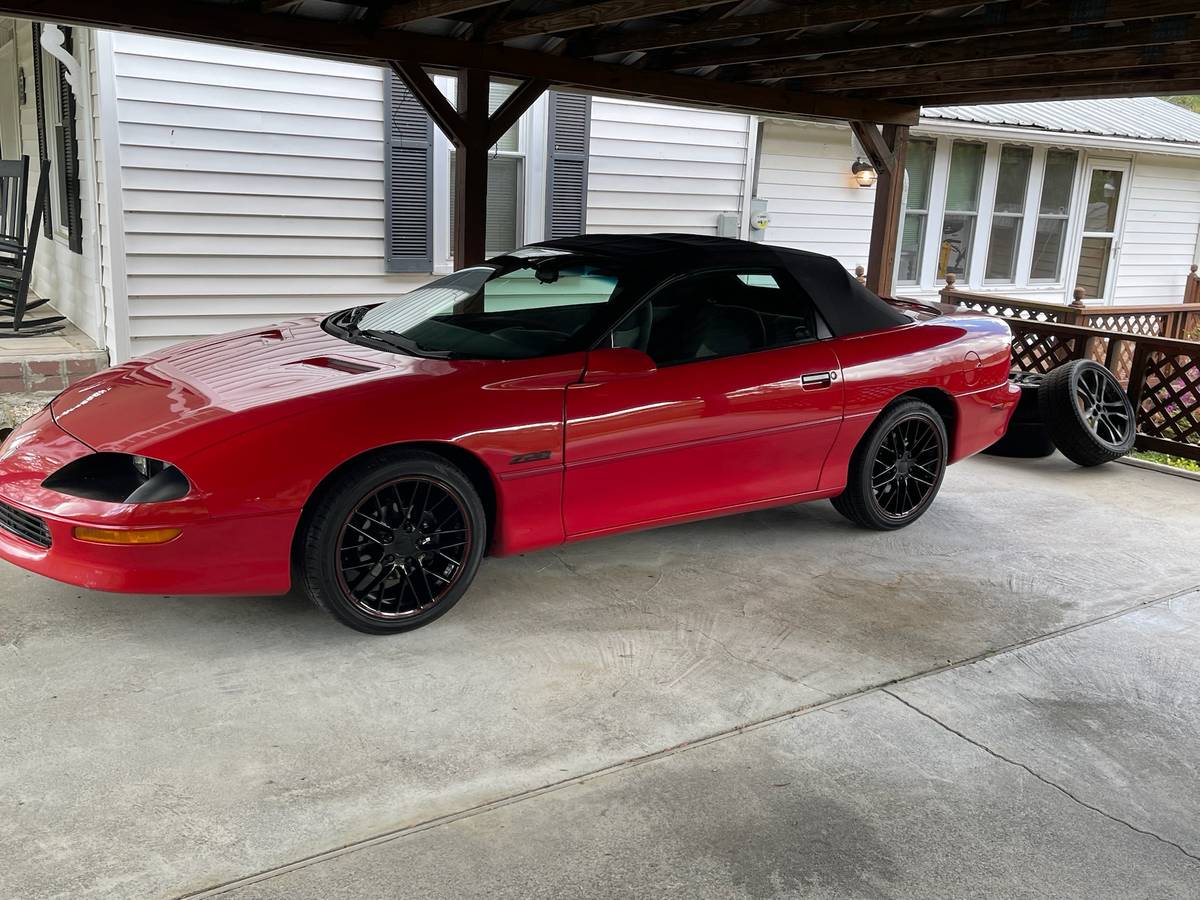Chevrolet-camaro-z28-1995-red-5