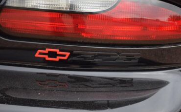 Chevrolet-camaro-z28-convertible-1994-black-2