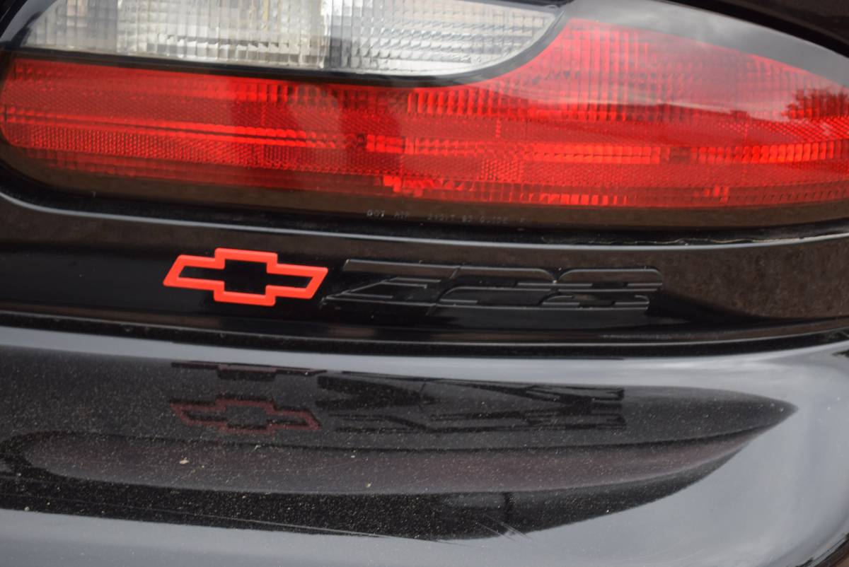 Chevrolet-camaro-z28-convertible-1994-black-2