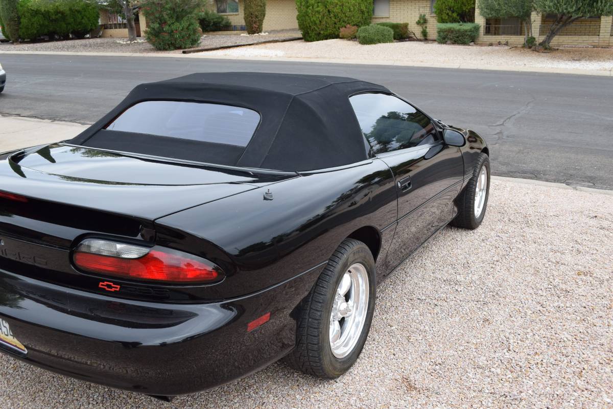 Chevrolet-camaro-z28-convertible-1994-black-3
