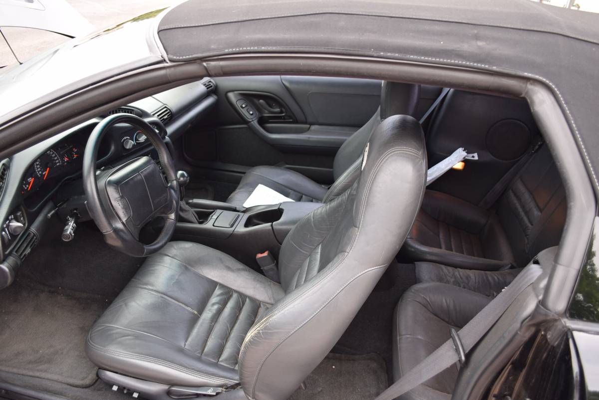Chevrolet-camaro-z28-convertible-1994-black-8