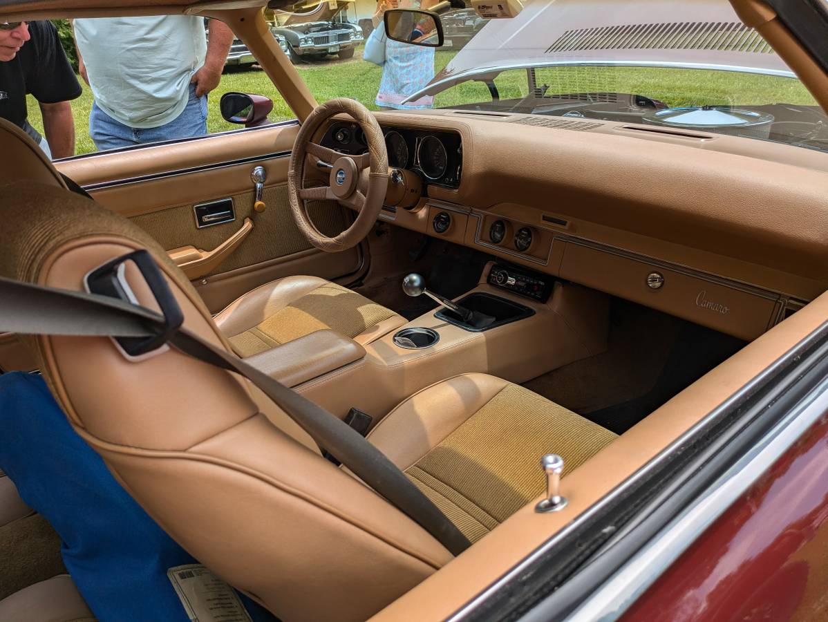 Chevrolet-camaro-z28-lt-1974-custom-5