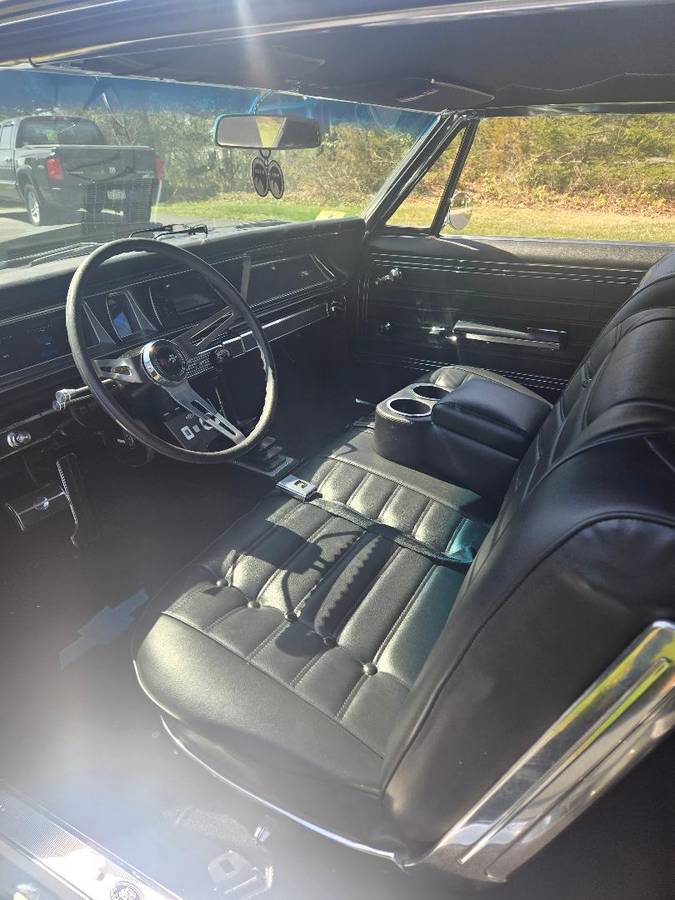 Chevrolet-caprice-1966-black-4