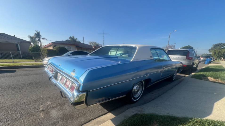 Chevrolet-caprice-1973-blue-7