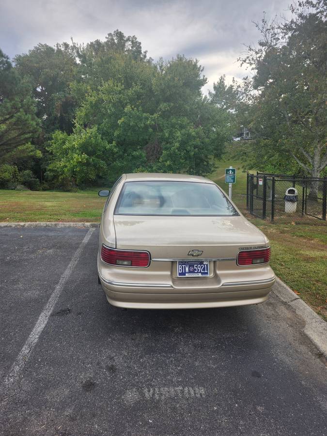 Chevrolet-caprice-1996-2