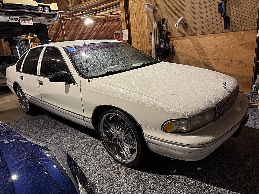 Chevrolet-caprice-1996-white-12
