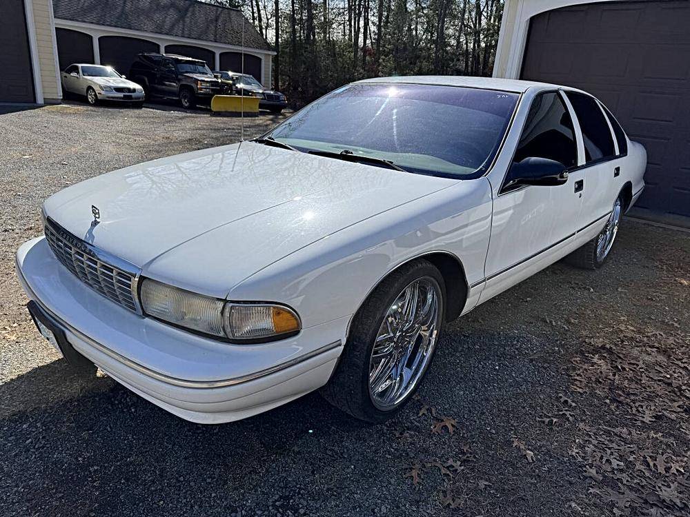 Chevrolet-caprice-1996-white-14
