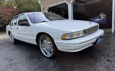 Chevrolet-caprice-1996-white-19