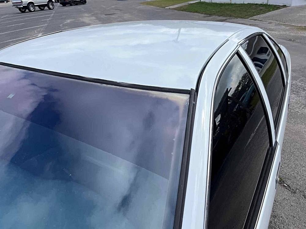Chevrolet-caprice-1996-white-2