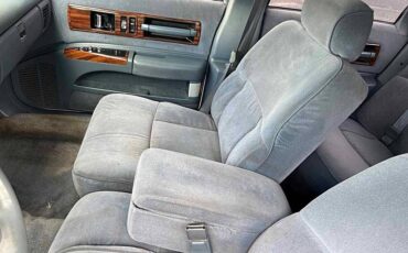 Chevrolet-caprice-1996-white