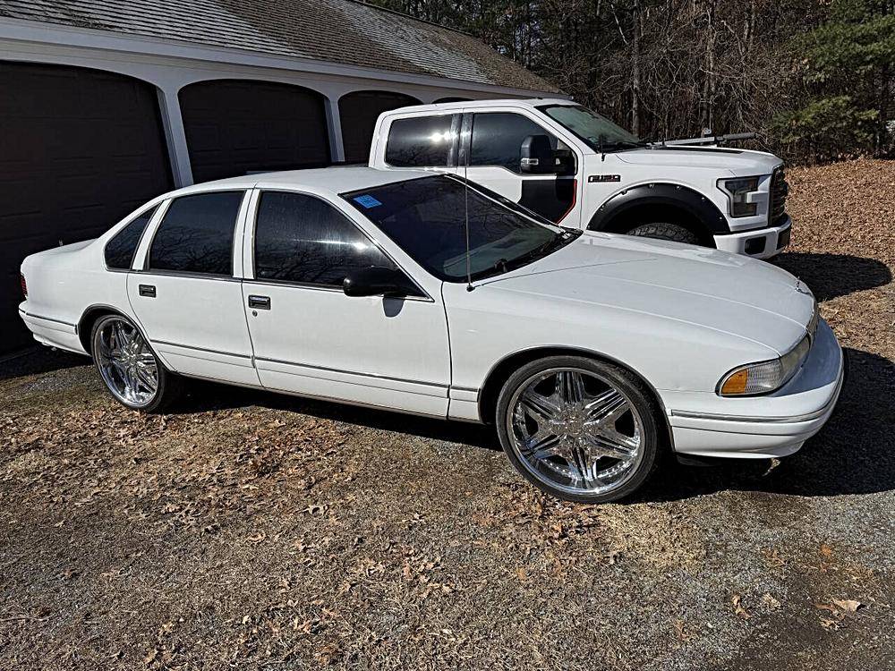 Chevrolet-caprice-1996-white-4