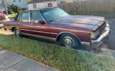 Chevrolet-caprice-classic-1988-2
