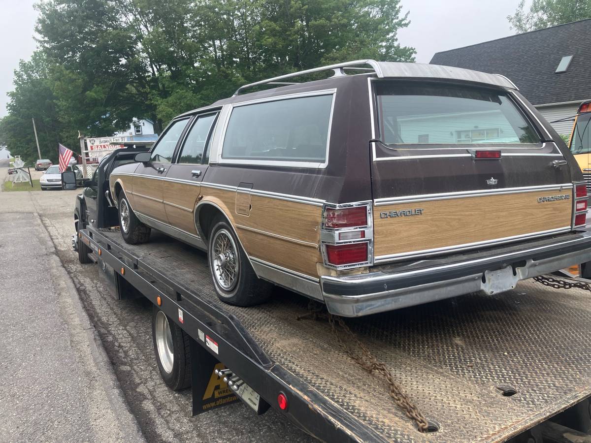 Chevrolet-caprice-classic-1989-brown-1