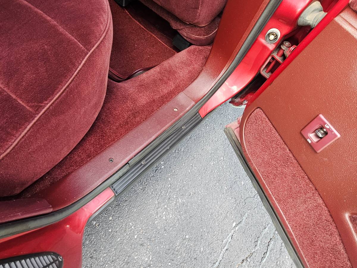 Chevrolet-caprice-classic-wagon-1994-red-22