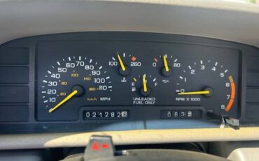 Chevrolet-cavalier-1993-4