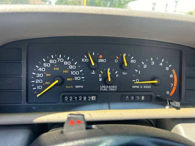 Chevrolet-cavalier-1993-4