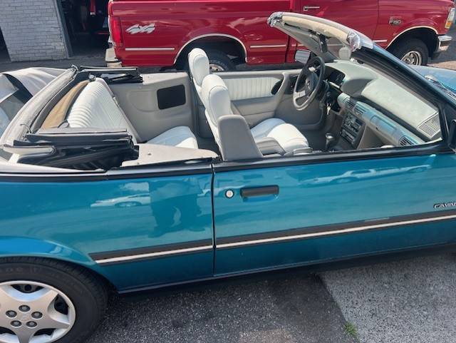 Chevrolet-cavalier-1993-5