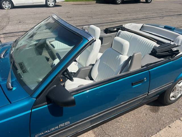 Chevrolet-cavalier-1993-7