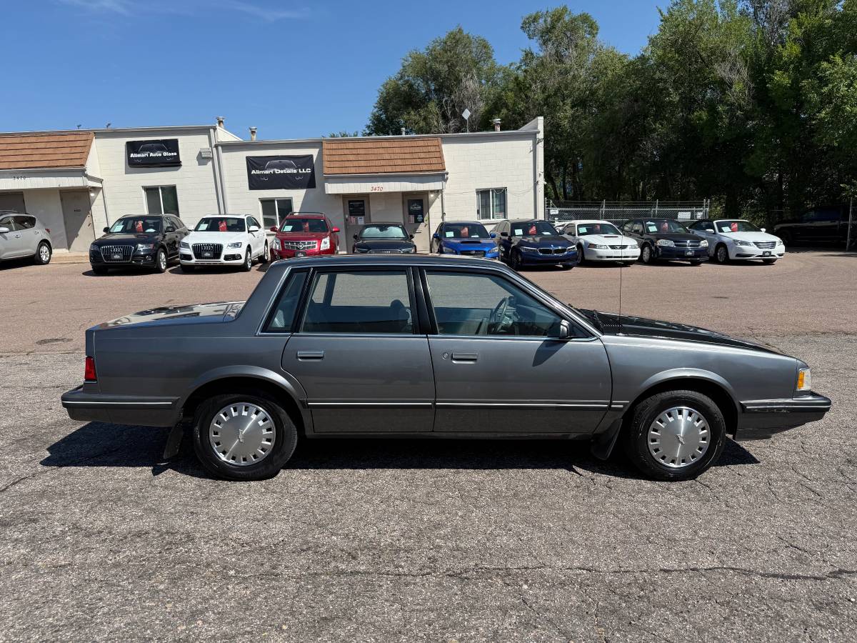 Chevrolet-celebrity-1986-7
