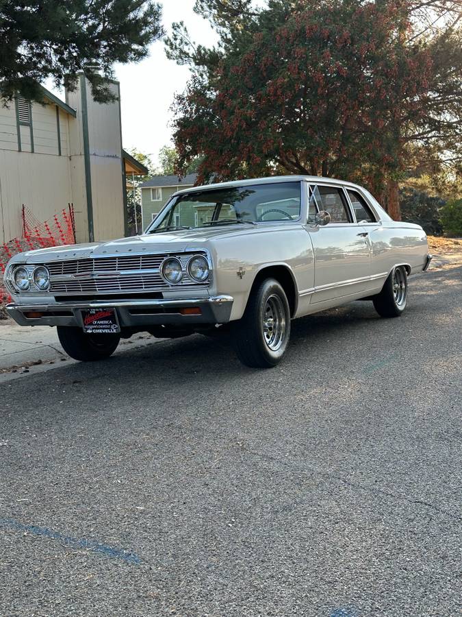 Chevrolet-chevelle-1965-white-1