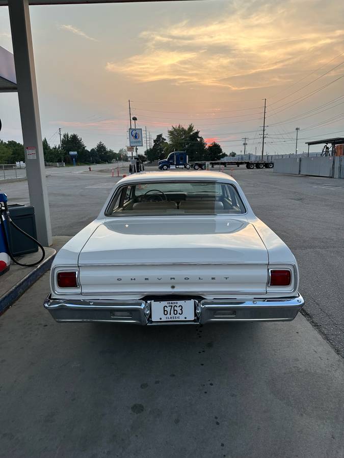 Chevrolet-chevelle-1965-white-13