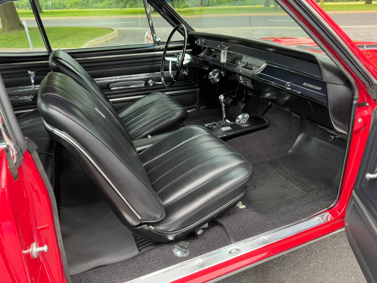 Chevrolet-chevelle-1966-red-53