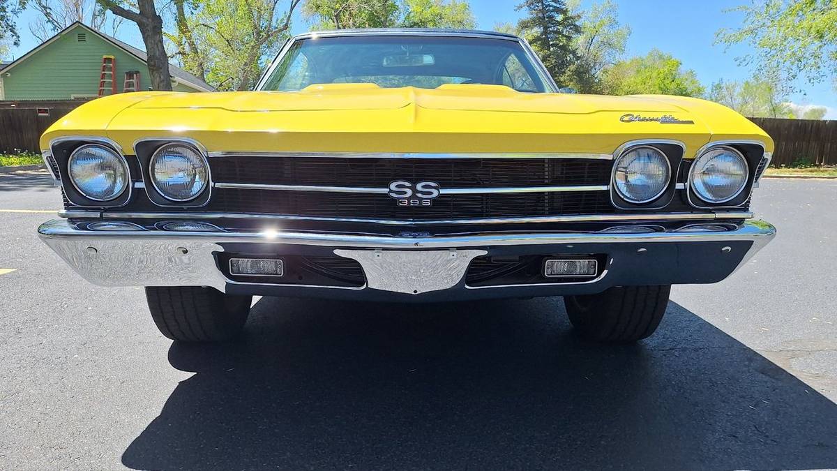Chevrolet-chevelle-1969-yellow-2