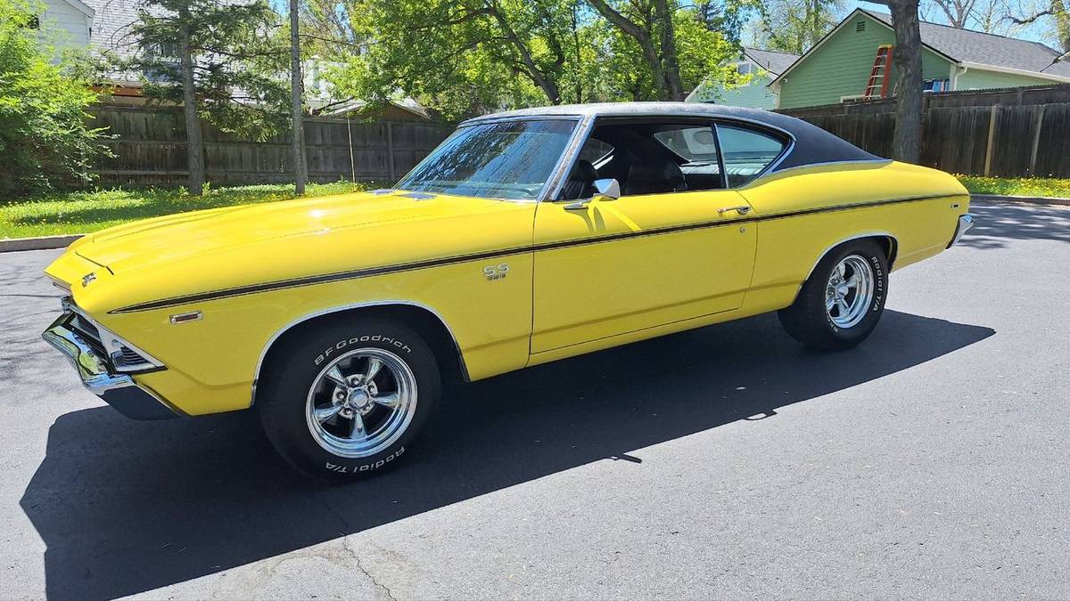Chevrolet-chevelle-1969-yellow-9