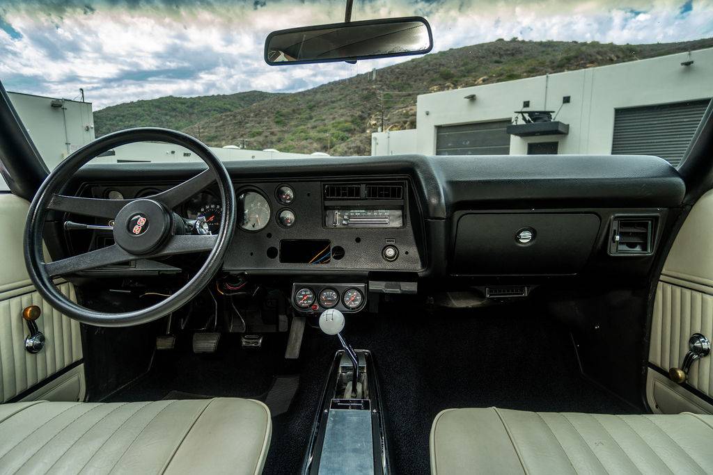 Chevrolet-chevelle-1972-4