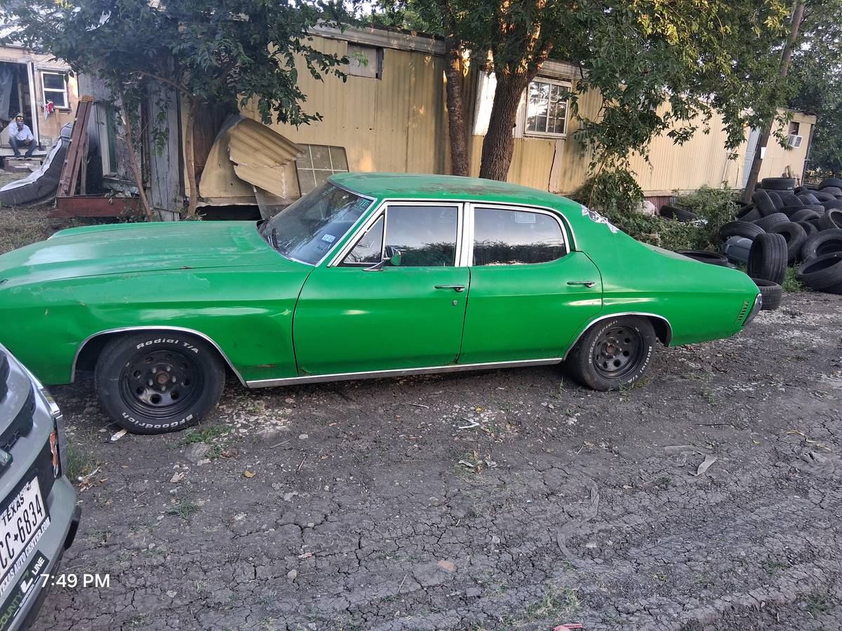 Chevrolet-chevelle-malibu-1971-green