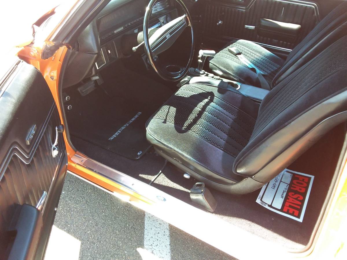 Chevrolet-chevelle-malibu-1971-orange-12