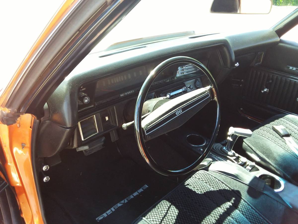 Chevrolet-chevelle-malibu-1971-orange-7