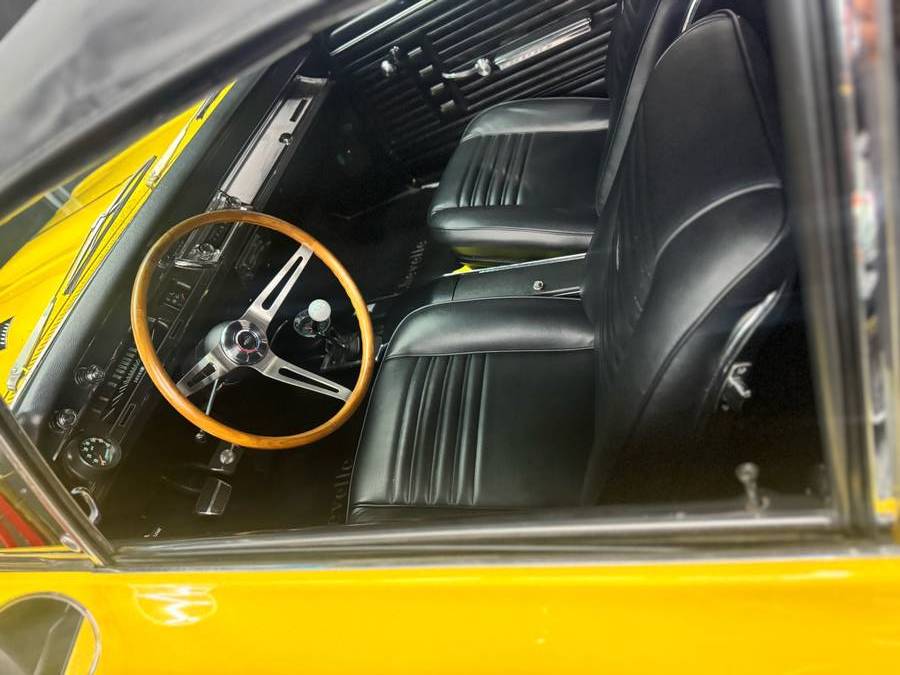 Chevrolet-chevelle-ss-1967-yellow-12