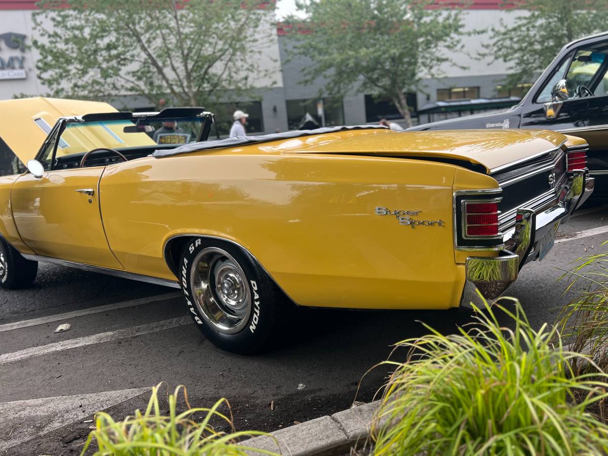 Chevrolet-chevelle-ss-1967-yellow-14