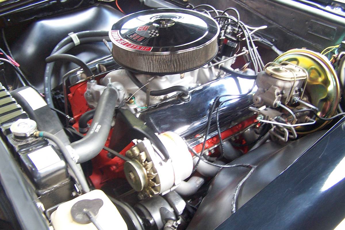 Chevrolet-chevelle-ss-396-1966-black-12