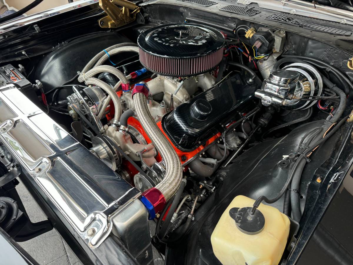 Chevrolet-chevelle-tribute-ss-1968-black-22